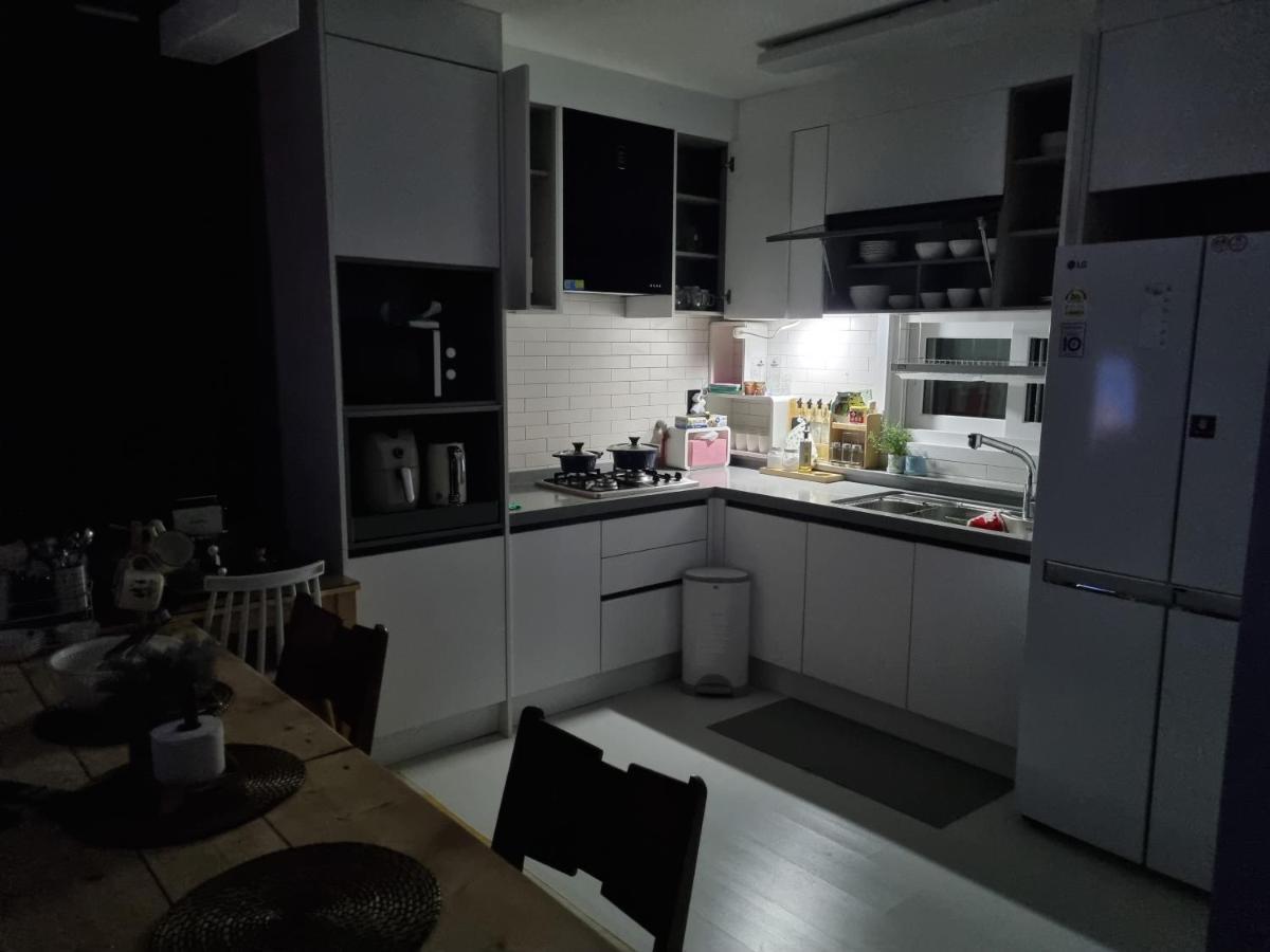 Bed and Breakfast Gashi Sarang Согвипхо Экстерьер фото